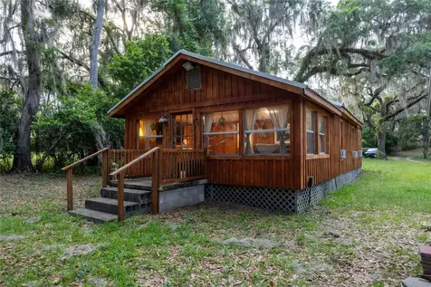 1847 State Road 20 Hawthorne FL 32640