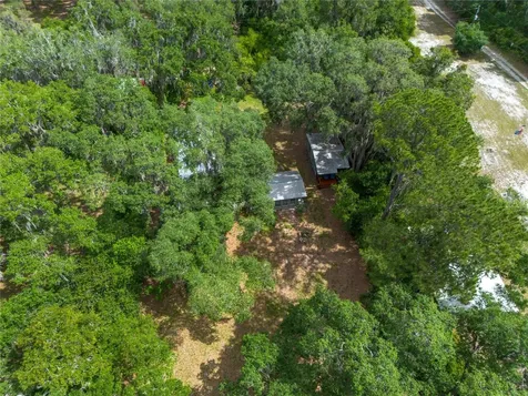 1847 State Road 20 Hawthorne FL 32640