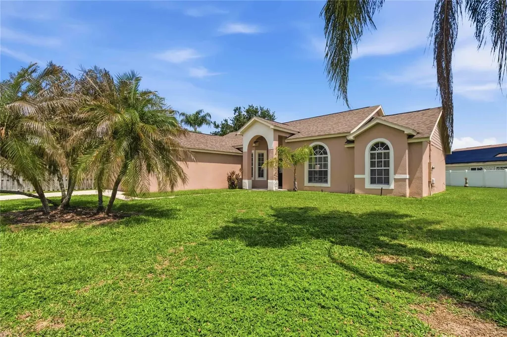 1019 Chamberlin Trail St Cloud FL 34769