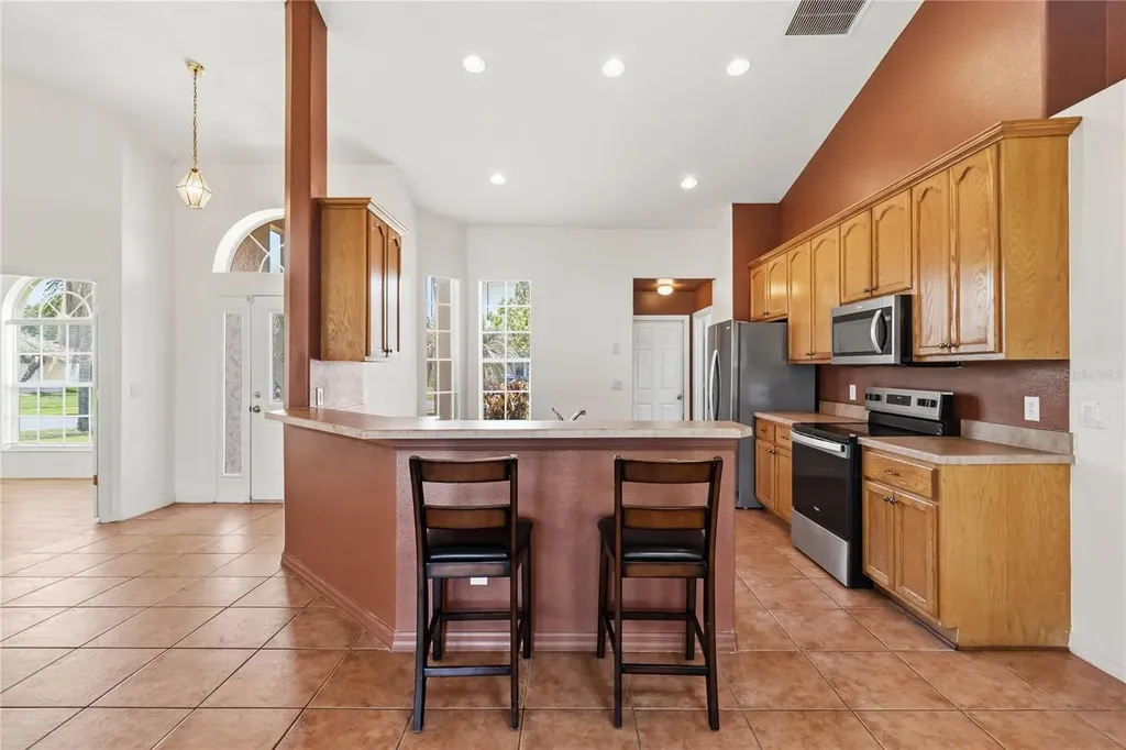 1019 Chamberlin Trail St Cloud FL 34769