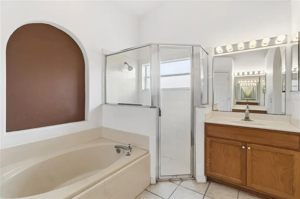 1019 Chamberlin Trail St Cloud FL 34769