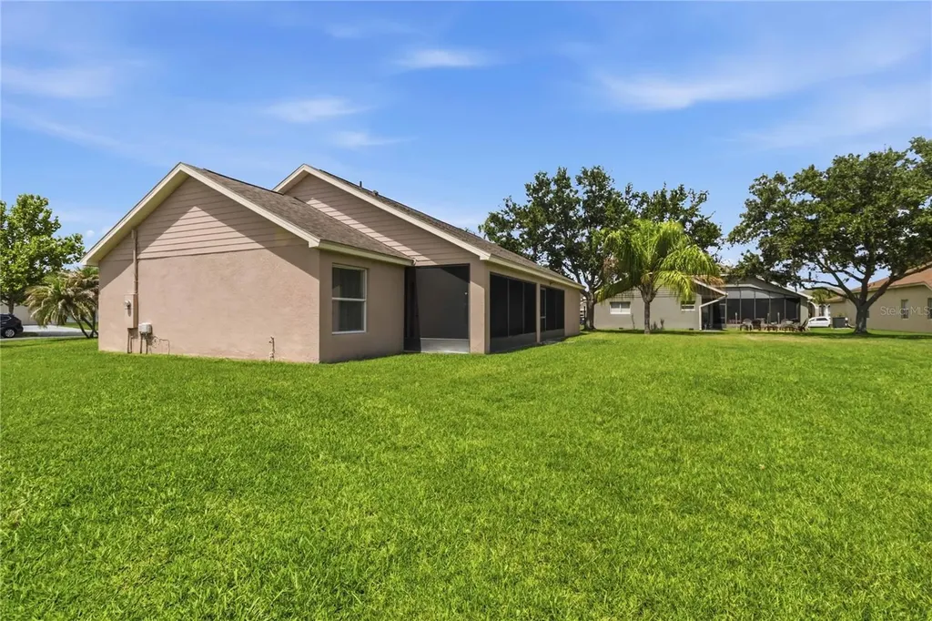 1019 Chamberlin Trail St Cloud FL 34769