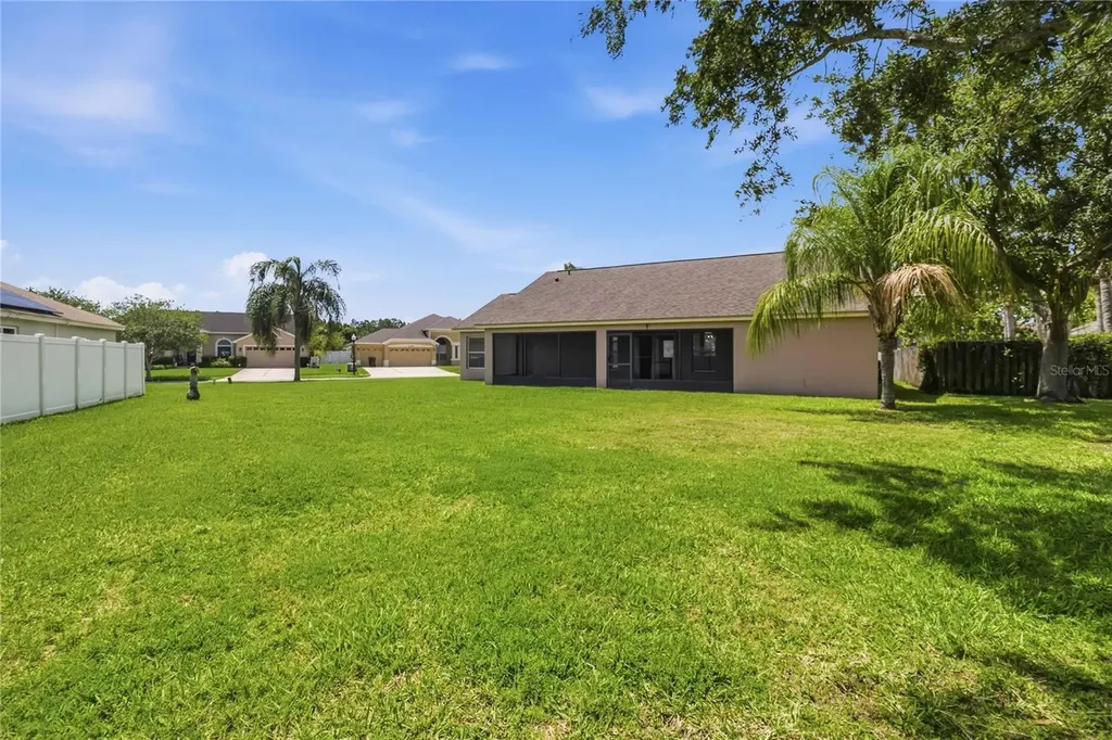 1019 Chamberlin Trail St Cloud FL 34769