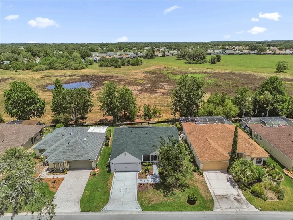 521 Carrera Drive Lady Lake FL 32159