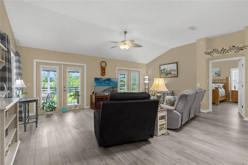 521 Carrera Drive Lady Lake FL 32159