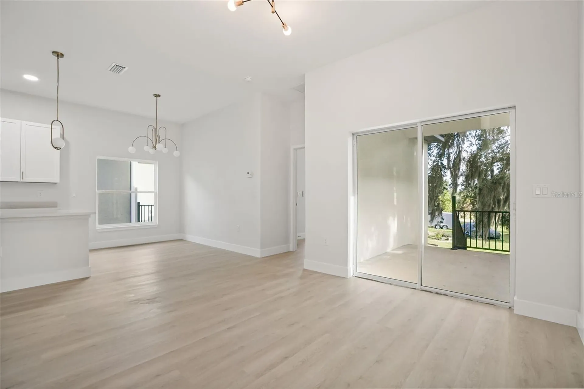 823 E Mcdonald Avenue Eustis FL 32726