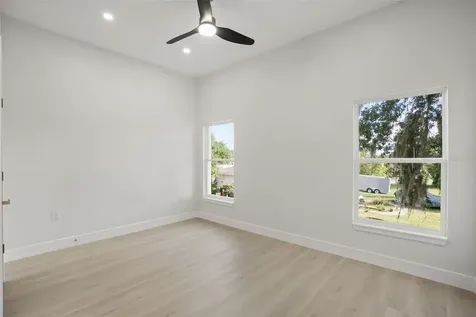 823 E Mcdonald Avenue Eustis FL 32726