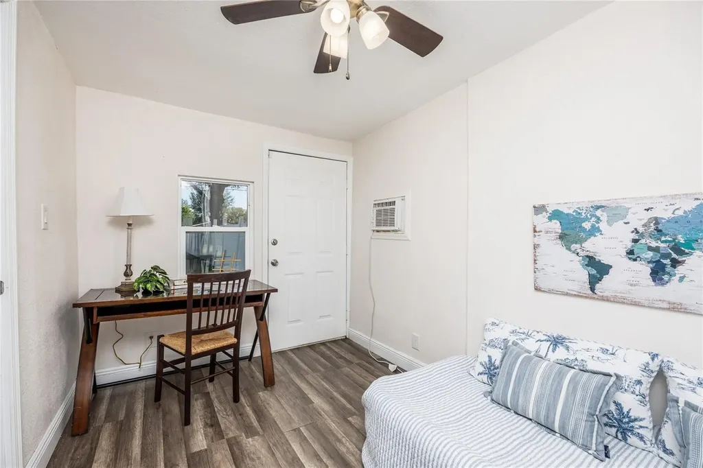 4978 71st Street N St Petersburg FL 33709
