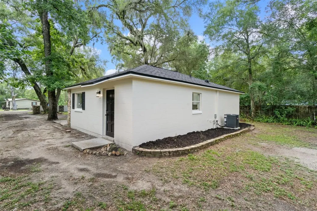 11512 Cr 675w Webster FL 33597