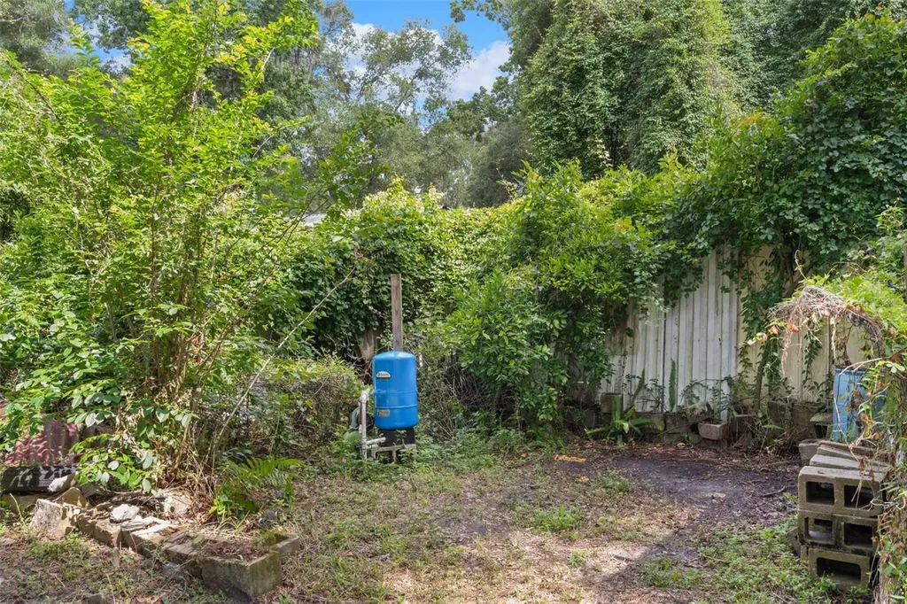 11512 Cr 675w Webster FL 33597