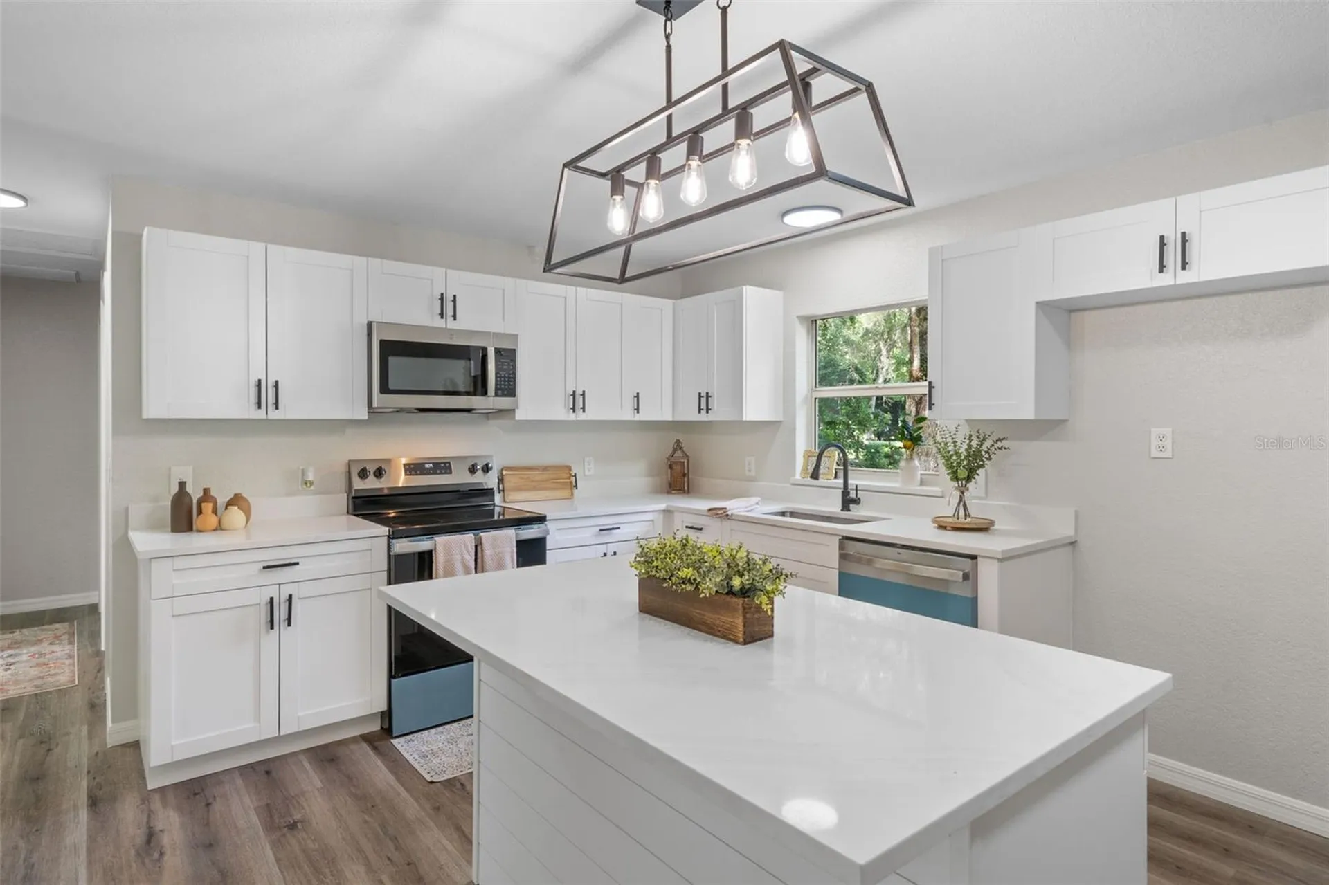 11512 Cr 675w Webster FL 33597