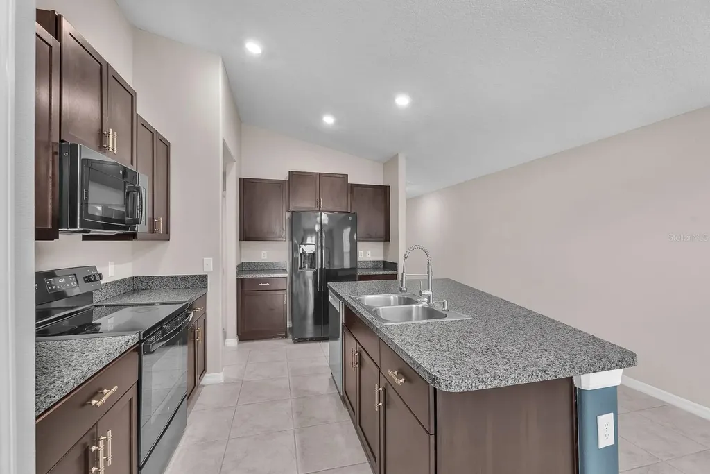 12011 Miracle Mile Drive Riverview FL 33578