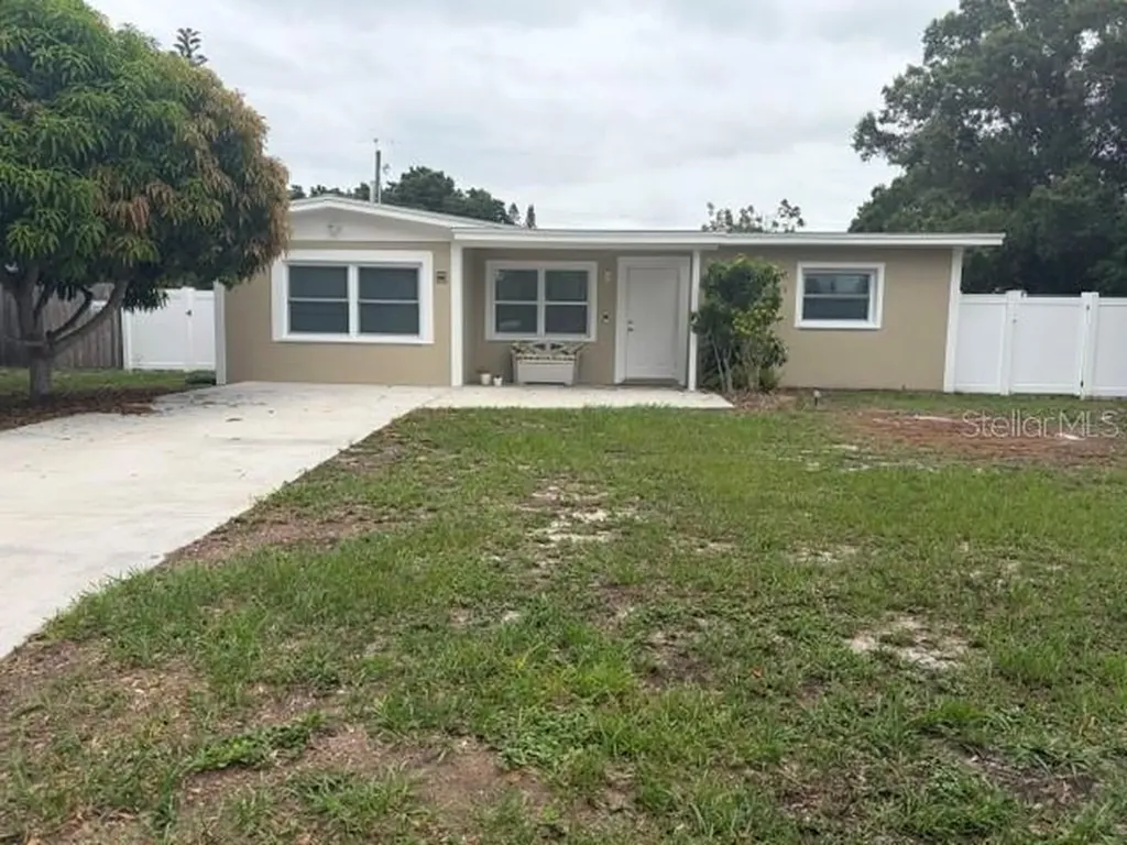 11601 109th Street Seminole FL 33778