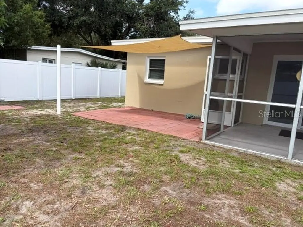 11601 109th Street Seminole FL 33778