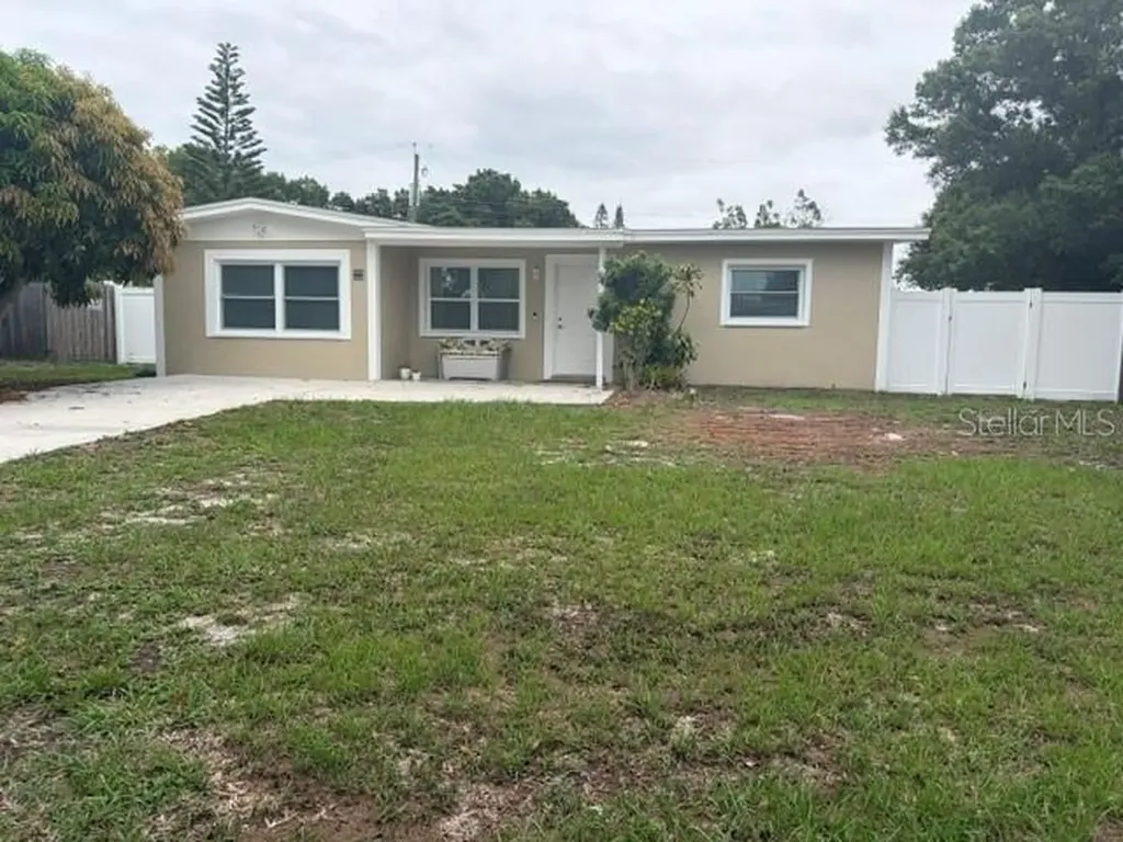 11601 109th Street Seminole FL 33778