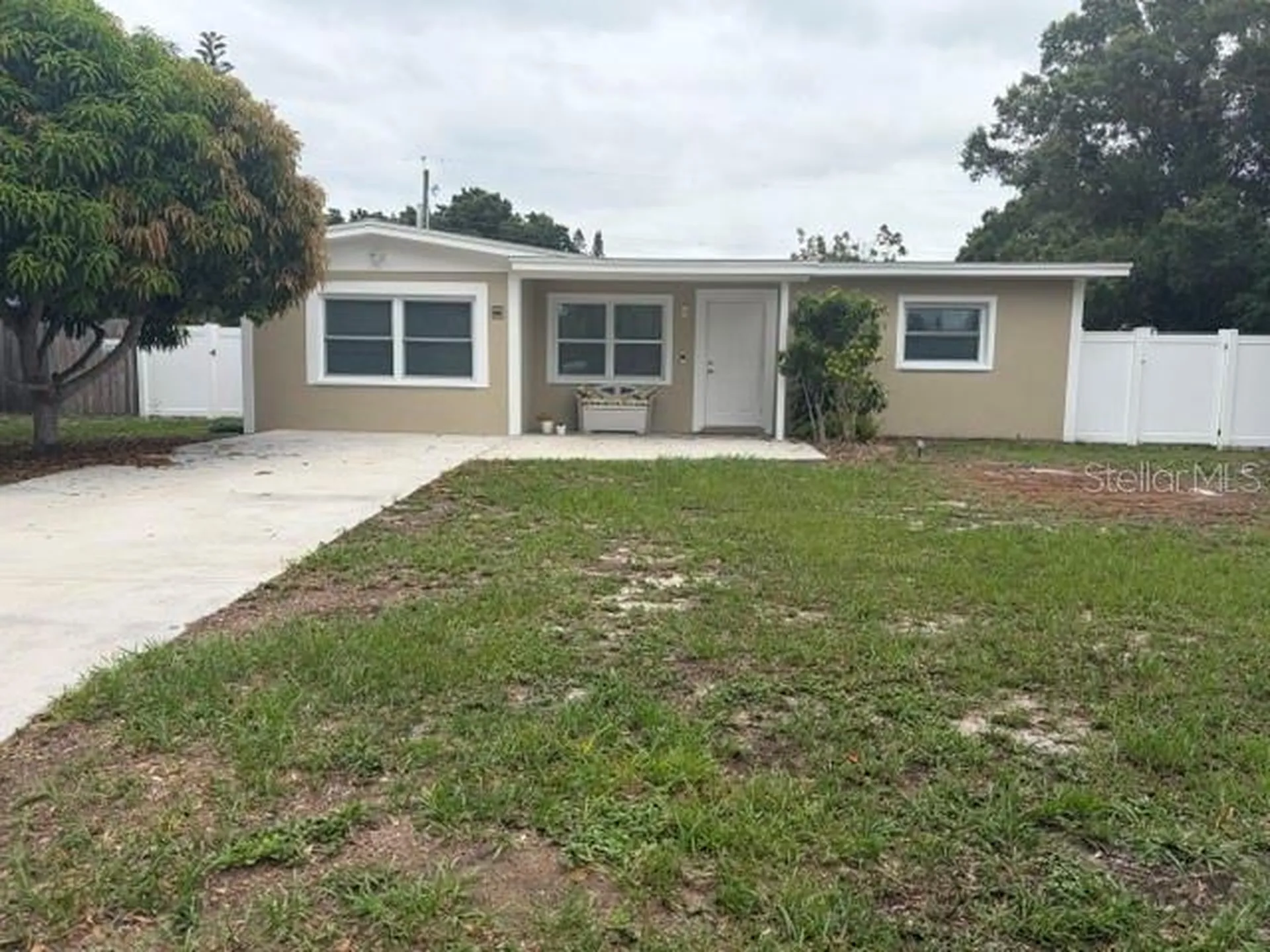 11601 109th Street Seminole FL 33778