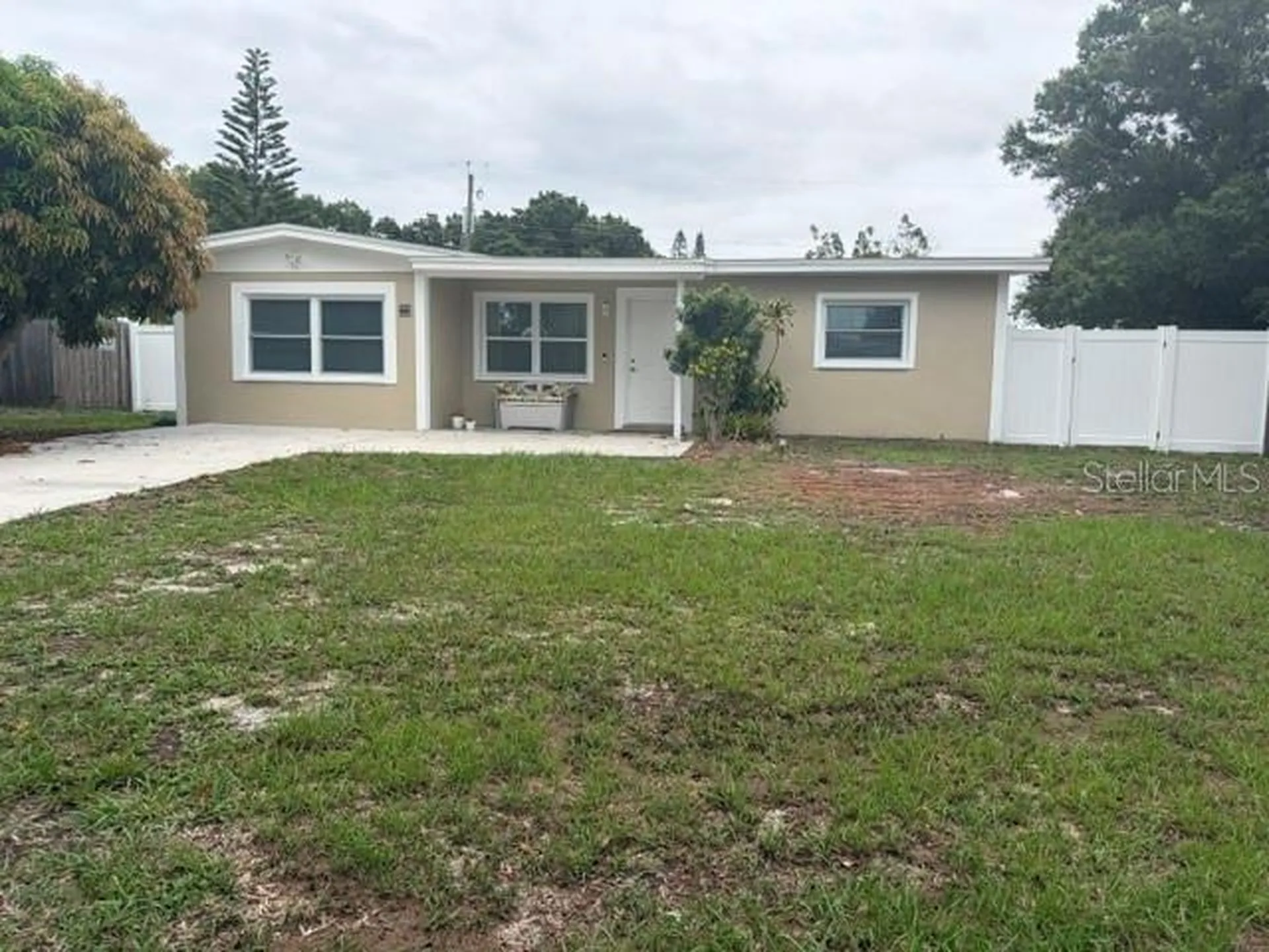 11601 109th Street Seminole FL 33778