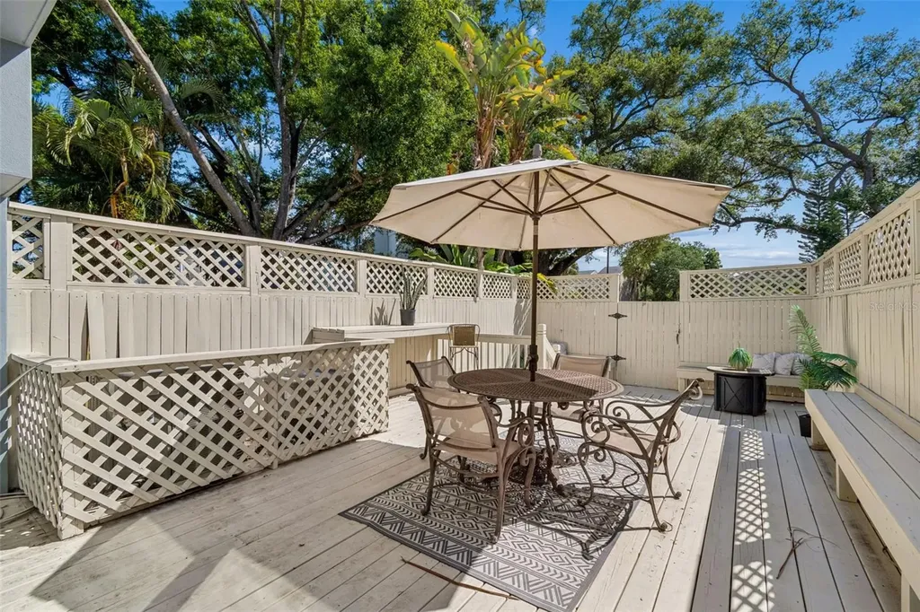 1508 S Bay Villa Place Tampa FL 33629