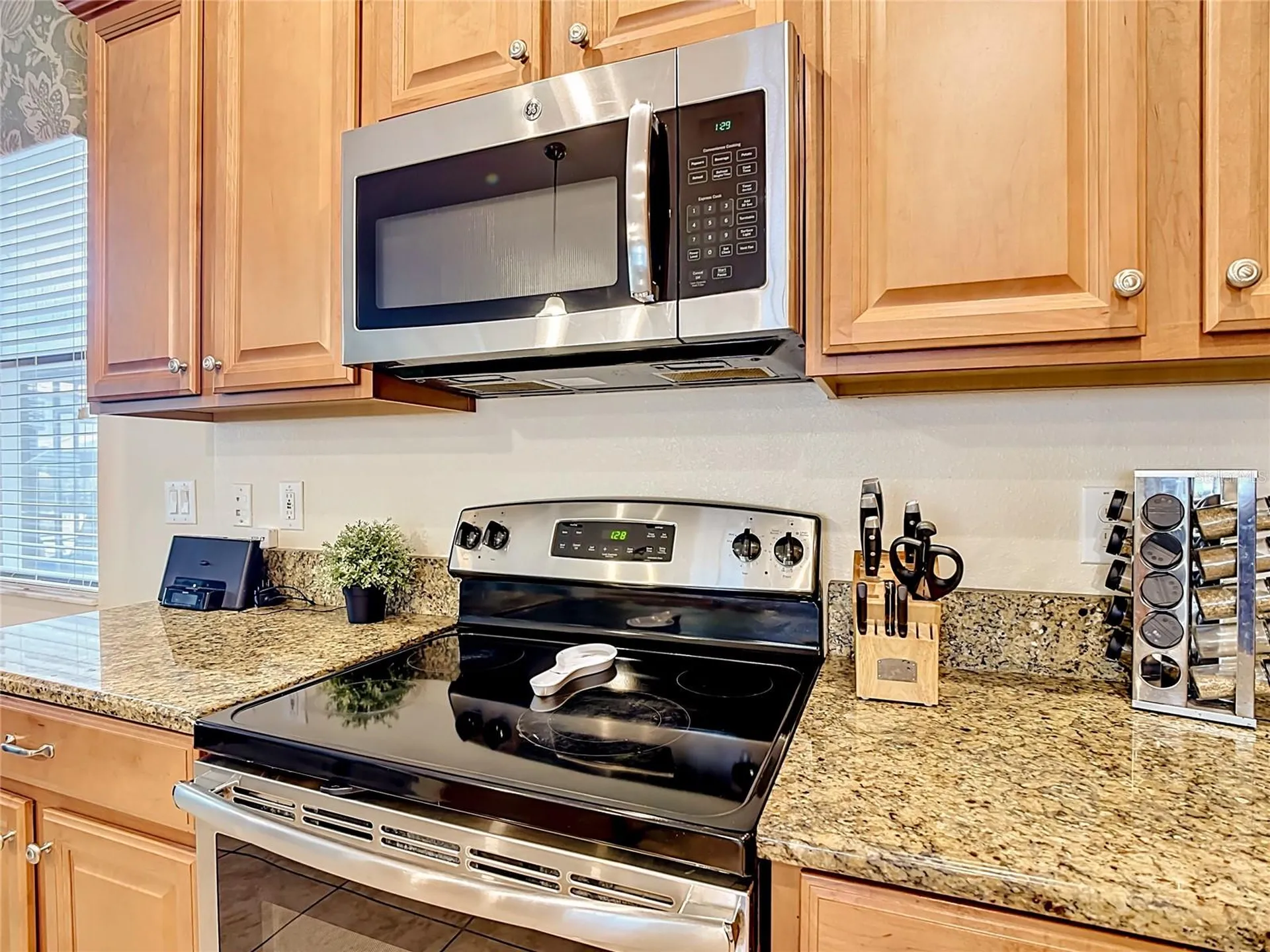 1442 Moon Valley Drive Davenport FL 33896