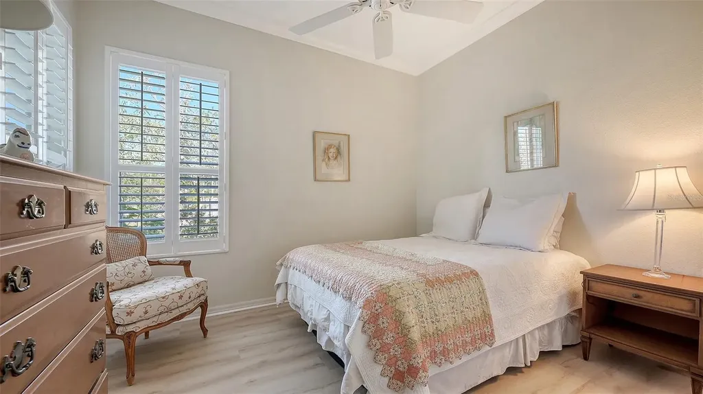315 Londonderry Drive Sarasota FL 34240