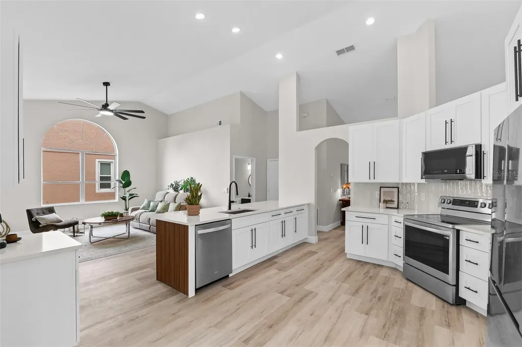14850 Lymington Circle Orlando FL 32826