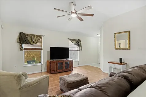 11917 Mango Groves Boulevard Seffner FL 33584