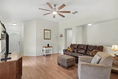 11917 Mango Groves Boulevard Seffner FL 33584