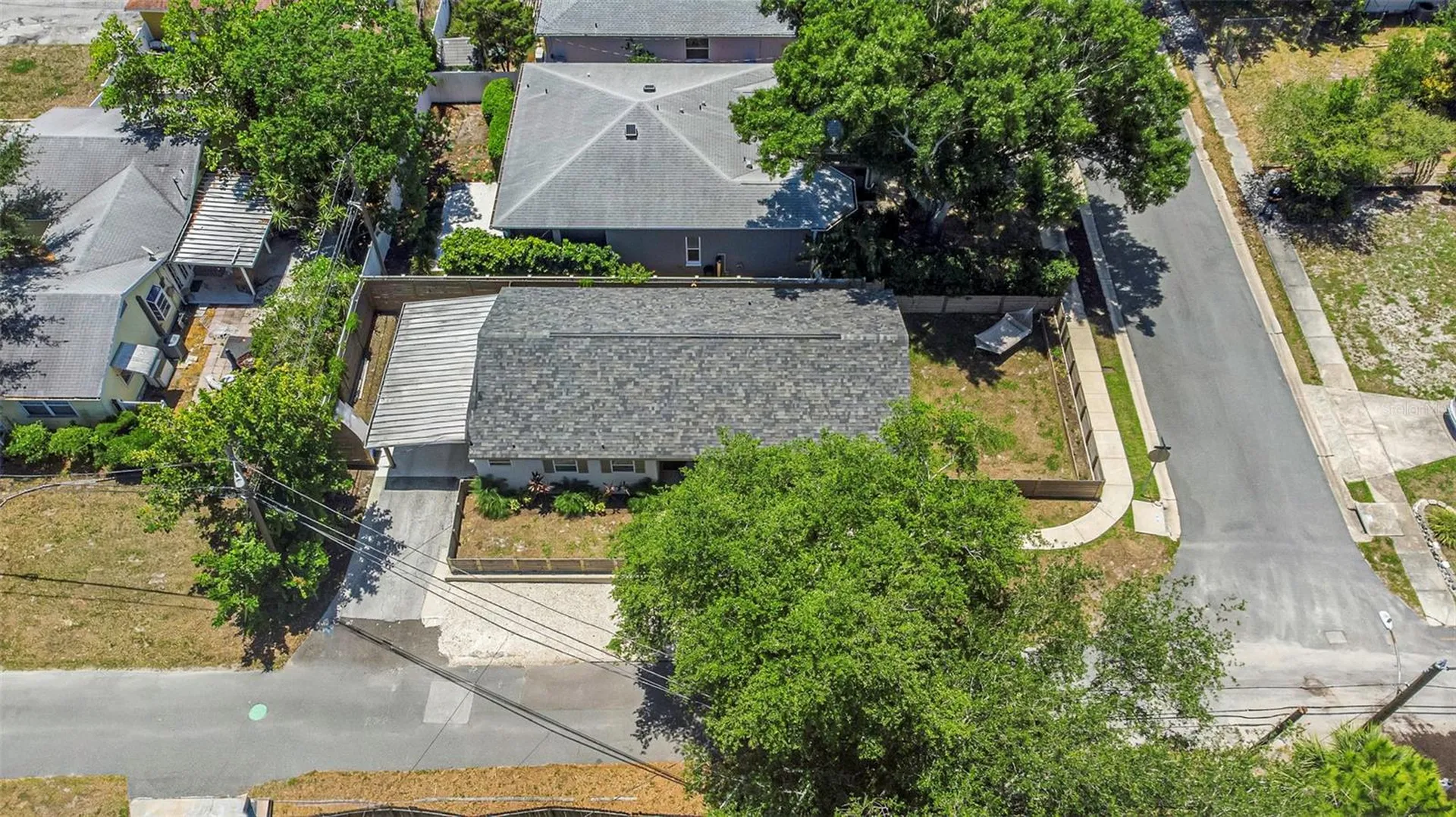 710 31st Avenue N St Petersburg FL 33704