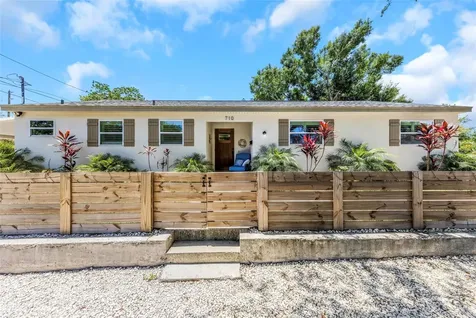 710 31st Avenue N St Petersburg FL 33704