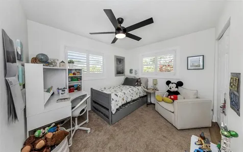 710 31st Avenue N St Petersburg FL 33704