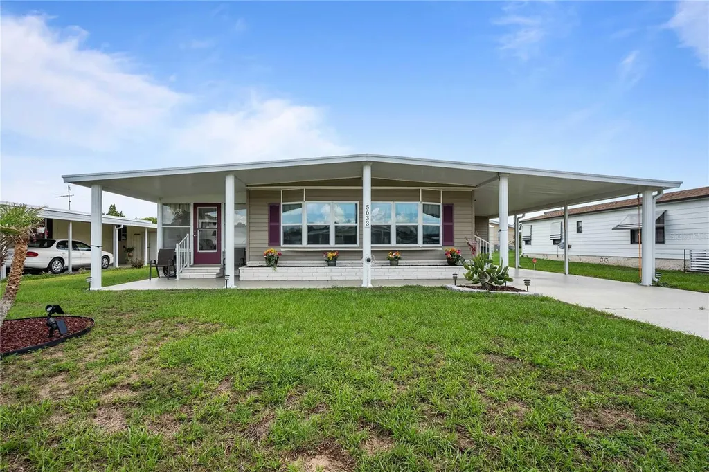 5633 Benton Street Zephyrhills FL 33542
