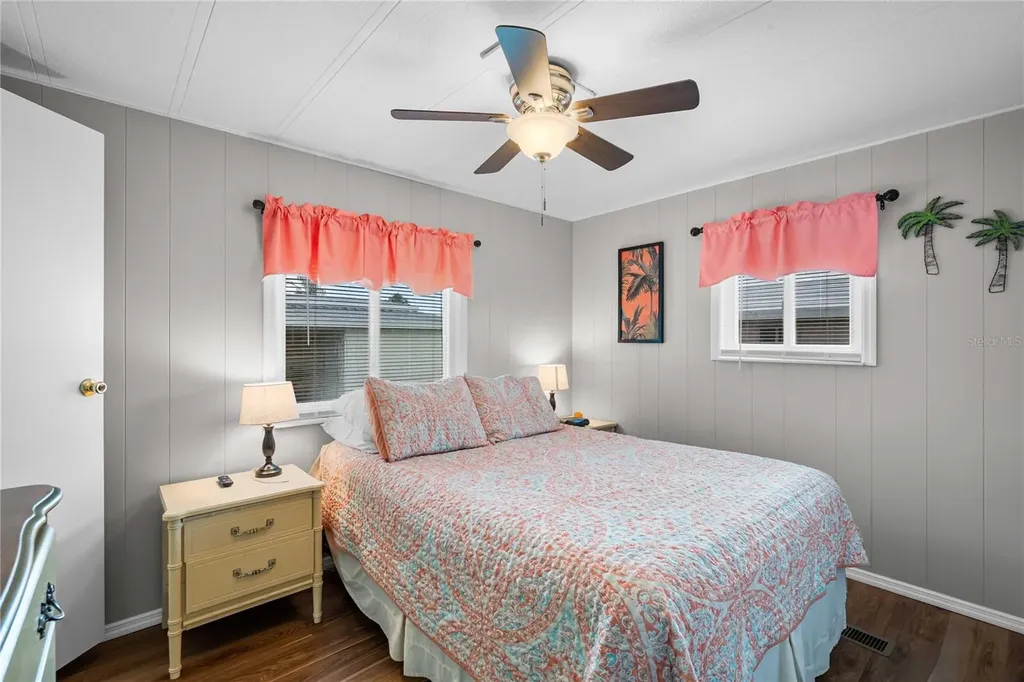 5633 Benton Street Zephyrhills FL 33542