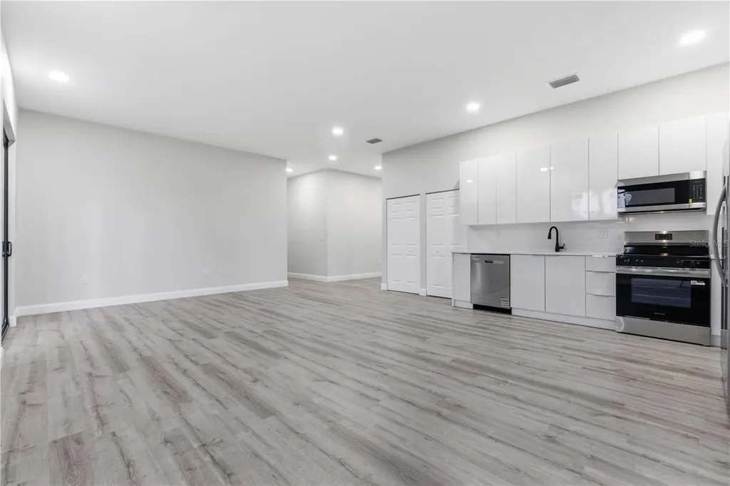 923 Milwaukee Boulevard Lehigh Acres FL 33974