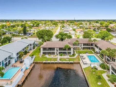 3935 Country Club Boulevard Cape Coral FL 33904