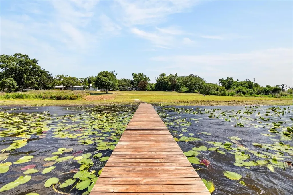 5401 674 Highway Wimauma FL 33598