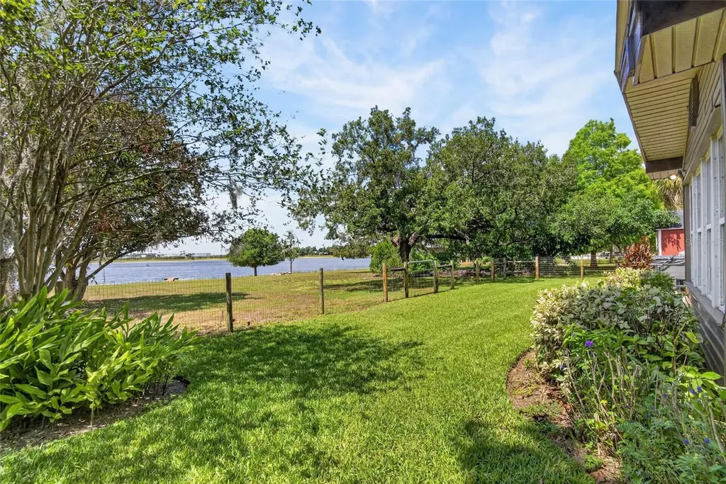 5401 674 Highway Wimauma FL 33598