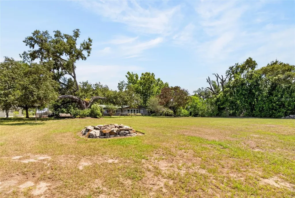 5401 674 Highway Wimauma FL 33598
