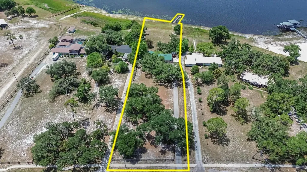 5401 674 Highway Wimauma FL 33598