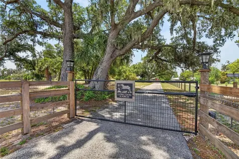 5401 674 Highway Wimauma FL 33598