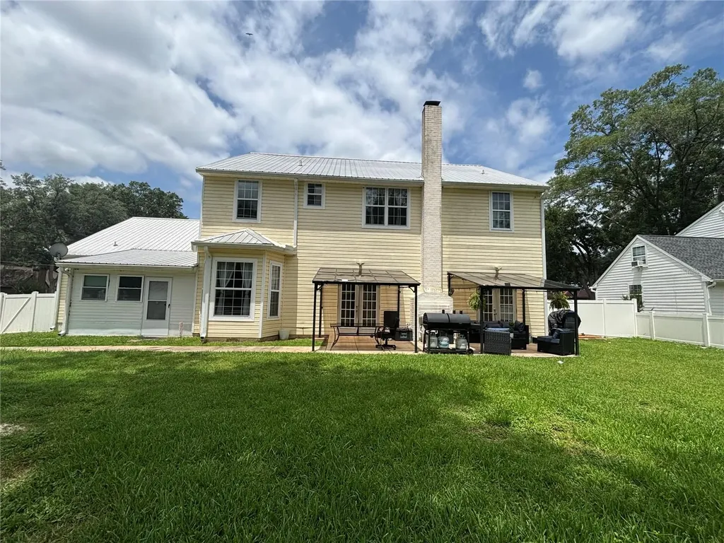 525 SE 61st Court Ocala FL 34472