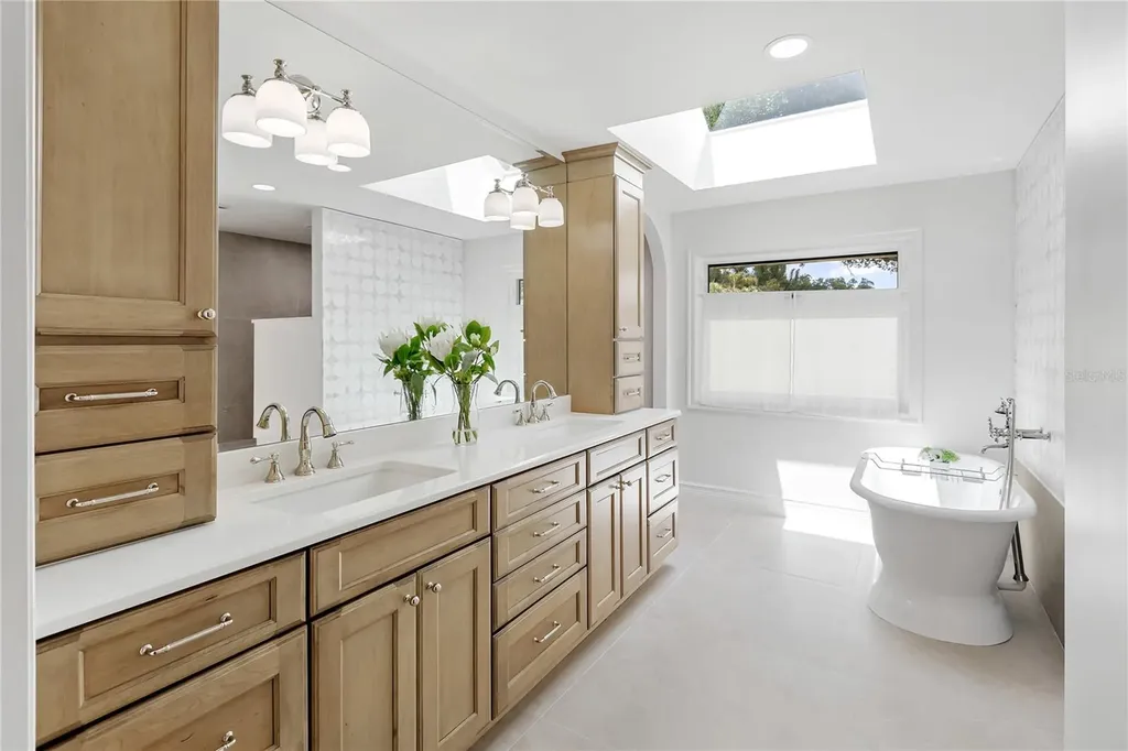 4908 Taywater Dell Sarasota FL 34235