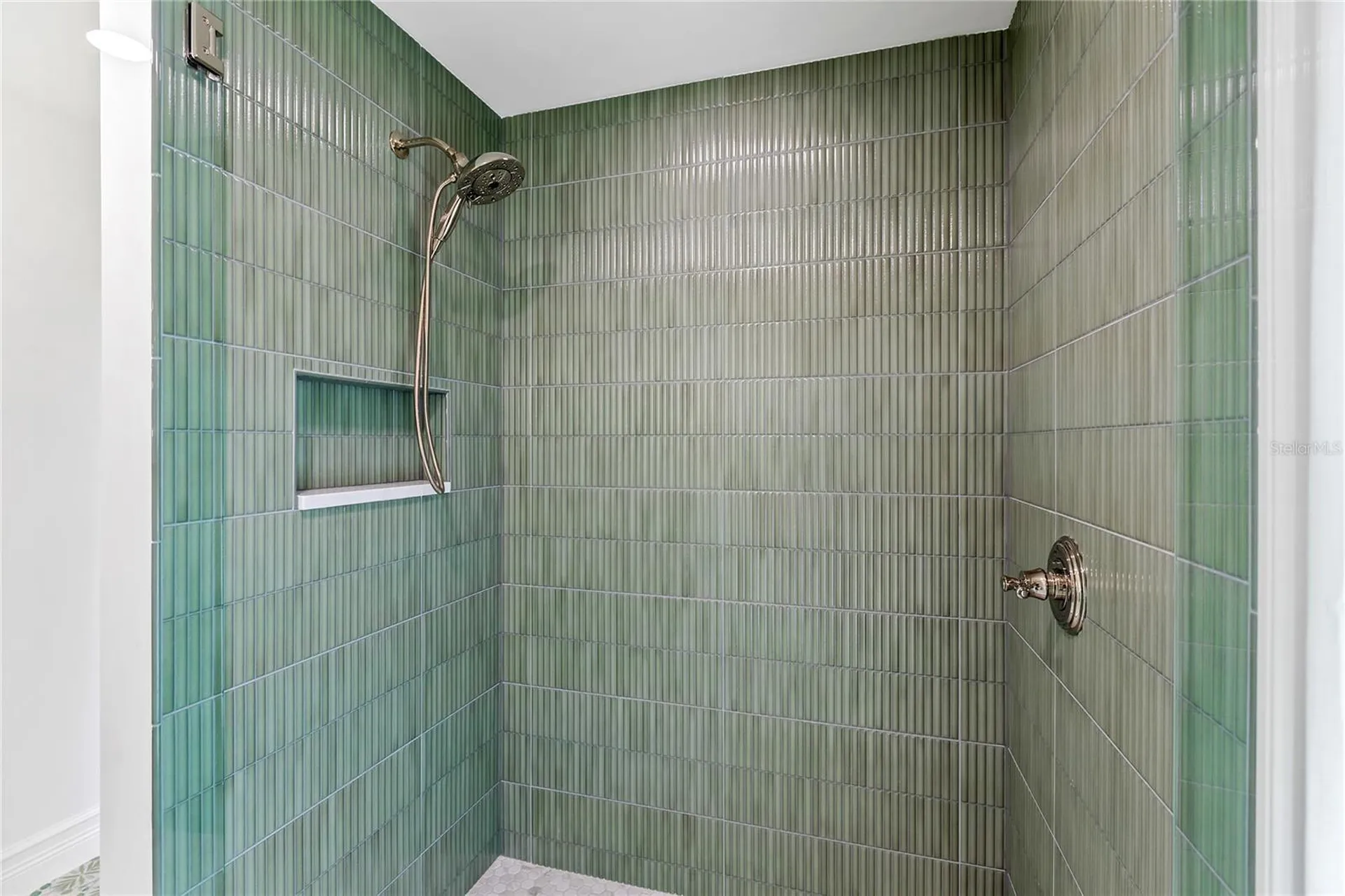 4908 Taywater Dell Sarasota FL 34235