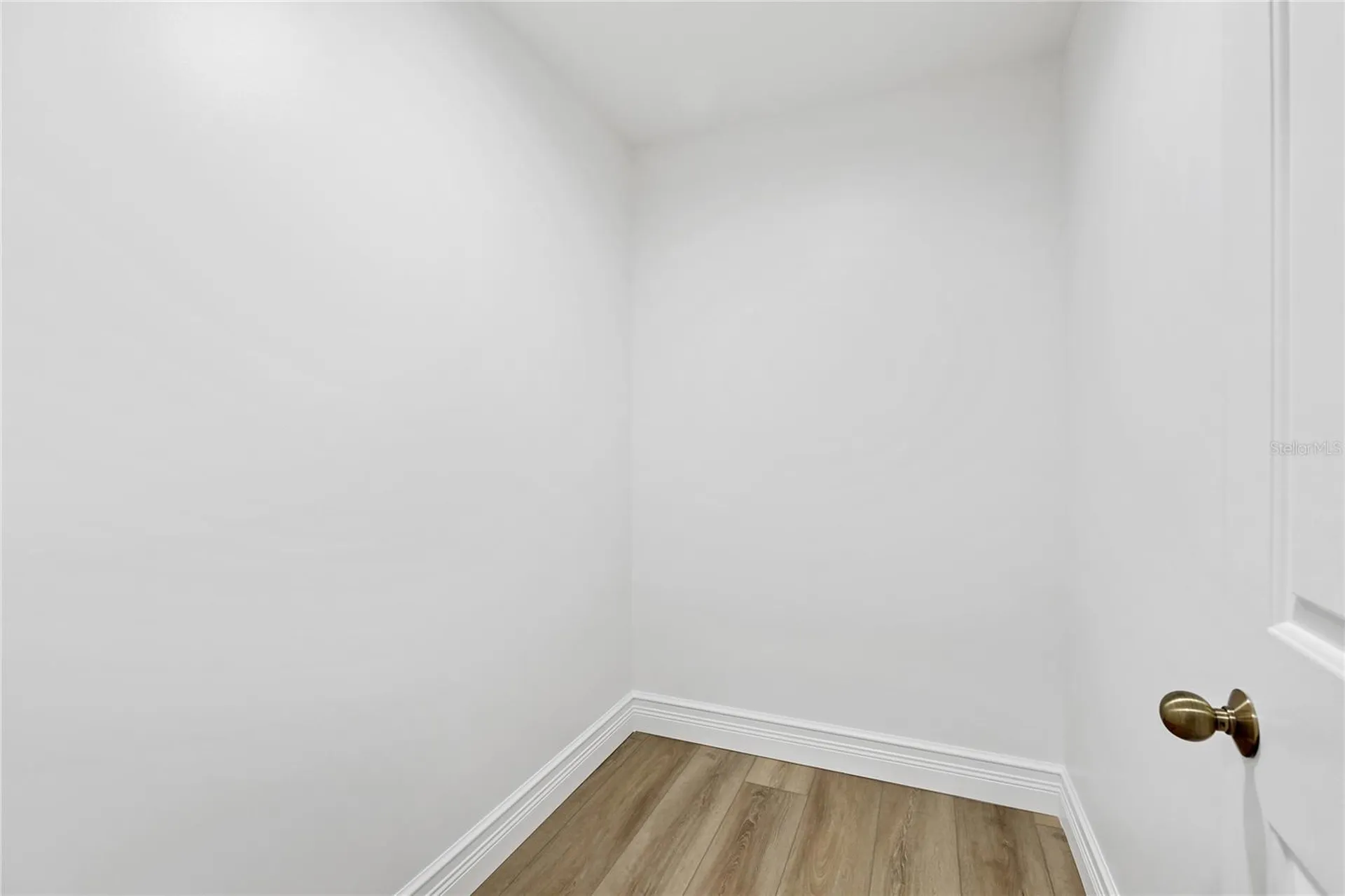 4908 Taywater Dell Sarasota FL 34235