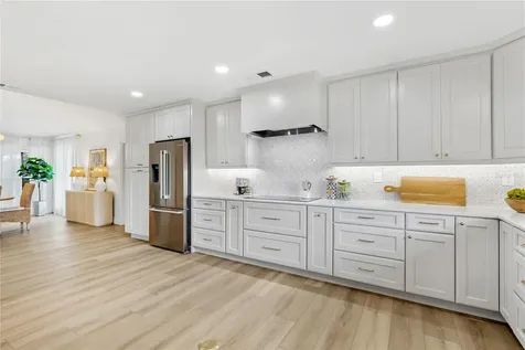4908 Taywater Dell Sarasota FL 34235