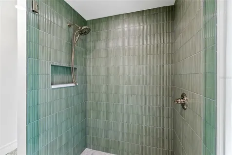 4908 Taywater Dell Sarasota FL 34235