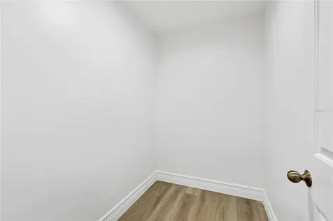 4908 Taywater Dell Sarasota FL 34235