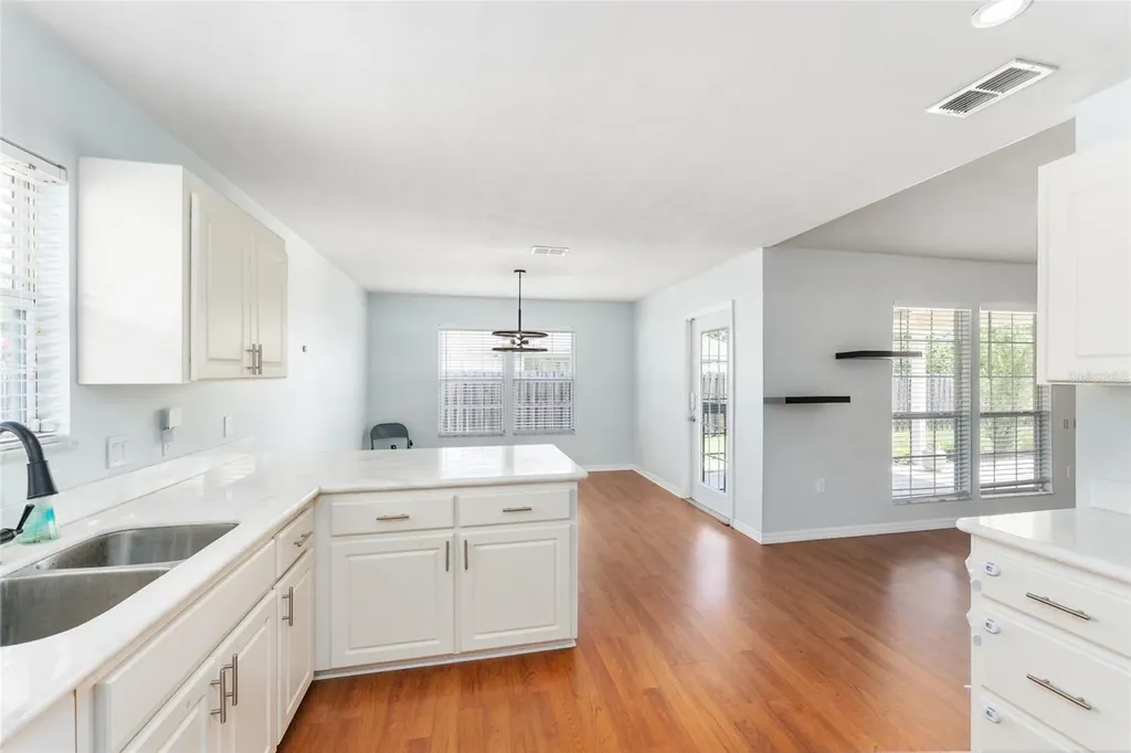 25670 NW 9th Road Newberry FL 32669