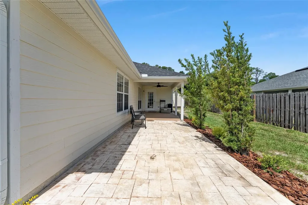 25670 NW 9th Road Newberry FL 32669