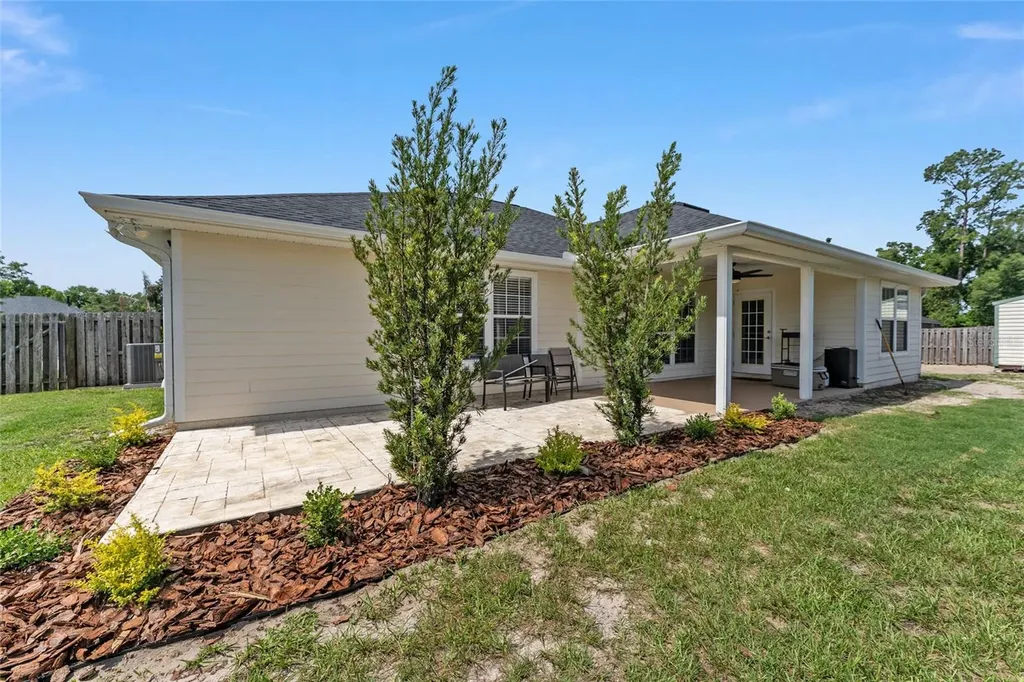 25670 NW 9th Road Newberry FL 32669