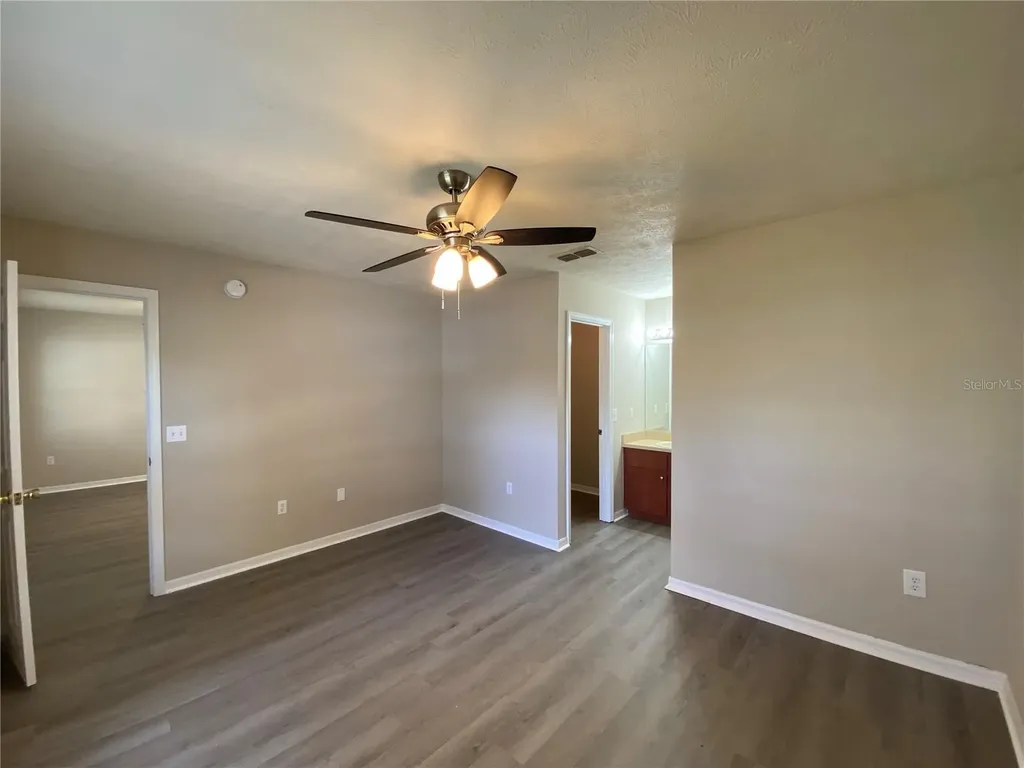 5890 SE 119th Place Belleview FL 34420